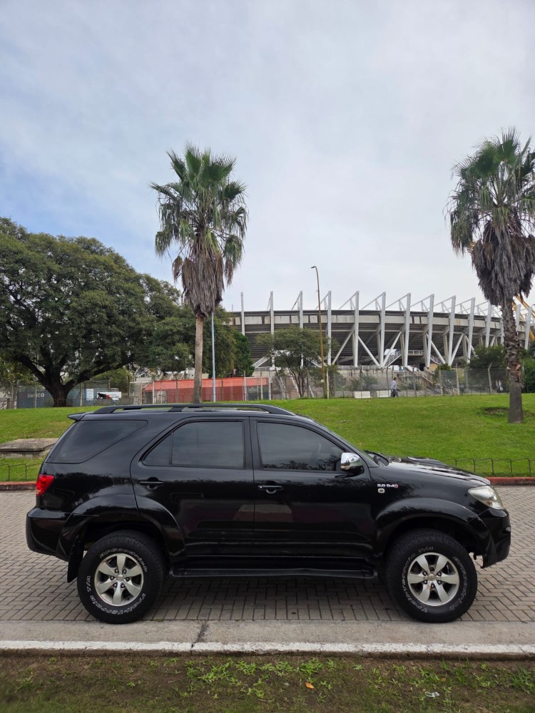 Toyota SW4 Srv 4x4 AT — foto 7